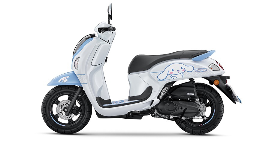 Honda SCOOPY Cinnamoroll Limited Edition
