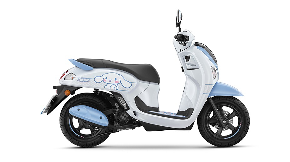 Honda SCOOPY Cinnamoroll Limited Edition